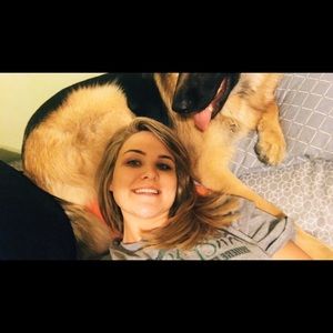 Meet your Posher, Hannah